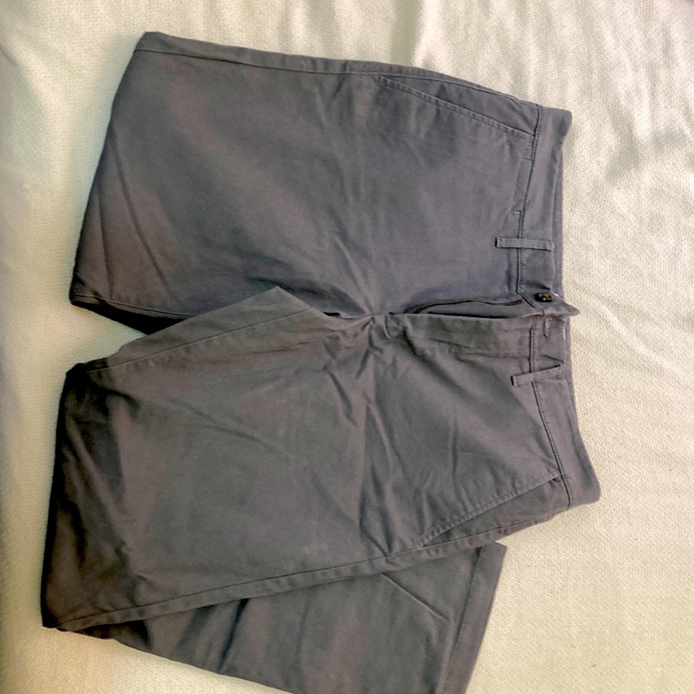 Men’s Gray Khakis 32-30